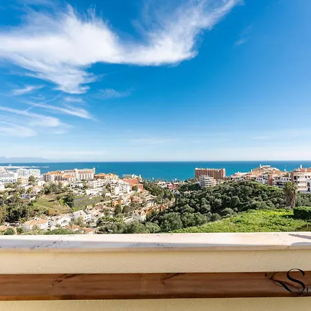 3-bed Seaview Escape, Pool, Garage, 4 Terraces * Benalmadena