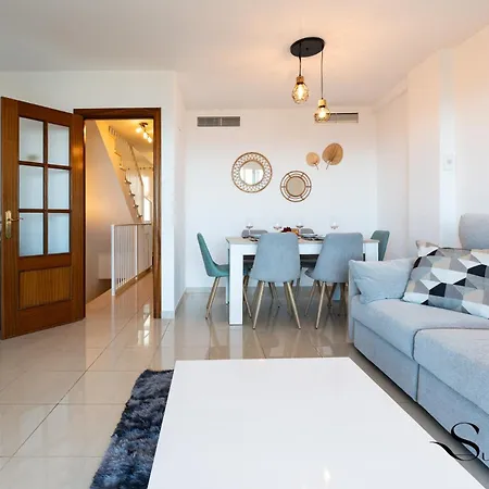 3-bed Seaview Escape, Pool, Garage, 4 Terraces * Benalmadena