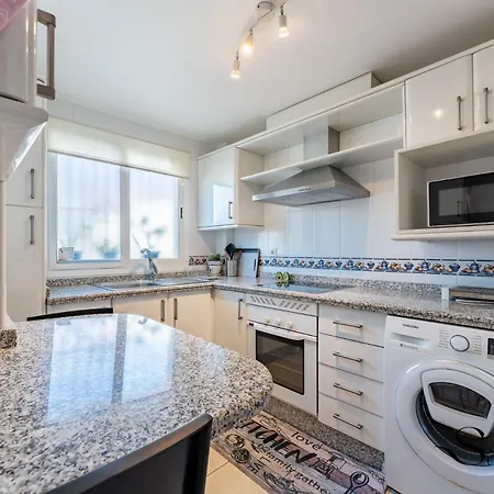 Holiday home 3-bed Seaview Escape, Pool, Garage, 4 Terraces Benalmadena