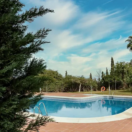 3-bed Seaview Escape, Pool, Garage, 4 Terraces Benalmadena